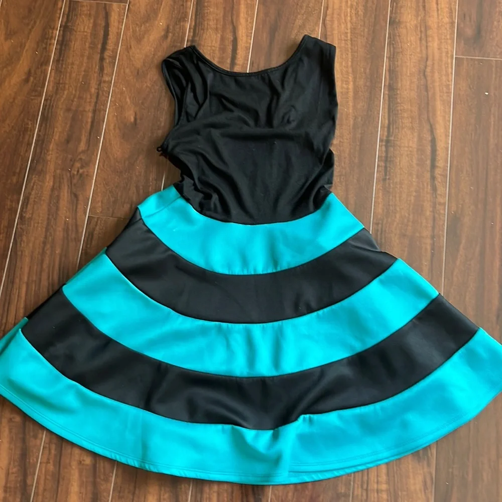 ⭐️EUC - City Studio Girls Junior Size Medium Black & Teal Stripped Scuba Dress